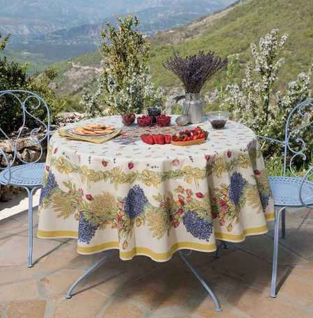 70 Inch Round Tablecloth How To Choose The Right One | Table Covers Depot