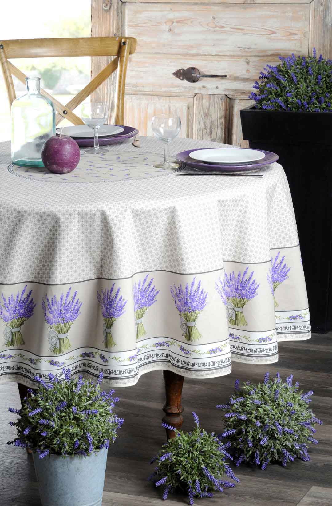 90 Round Tablecloths Yardage Measuring Method You Should Aware Of | Table Covers Depot