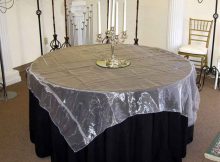 4 Black Wedding Tablecloth Inspiration for a Modern and Chic Wedlock Ceremony Theme | Table Covers Depot