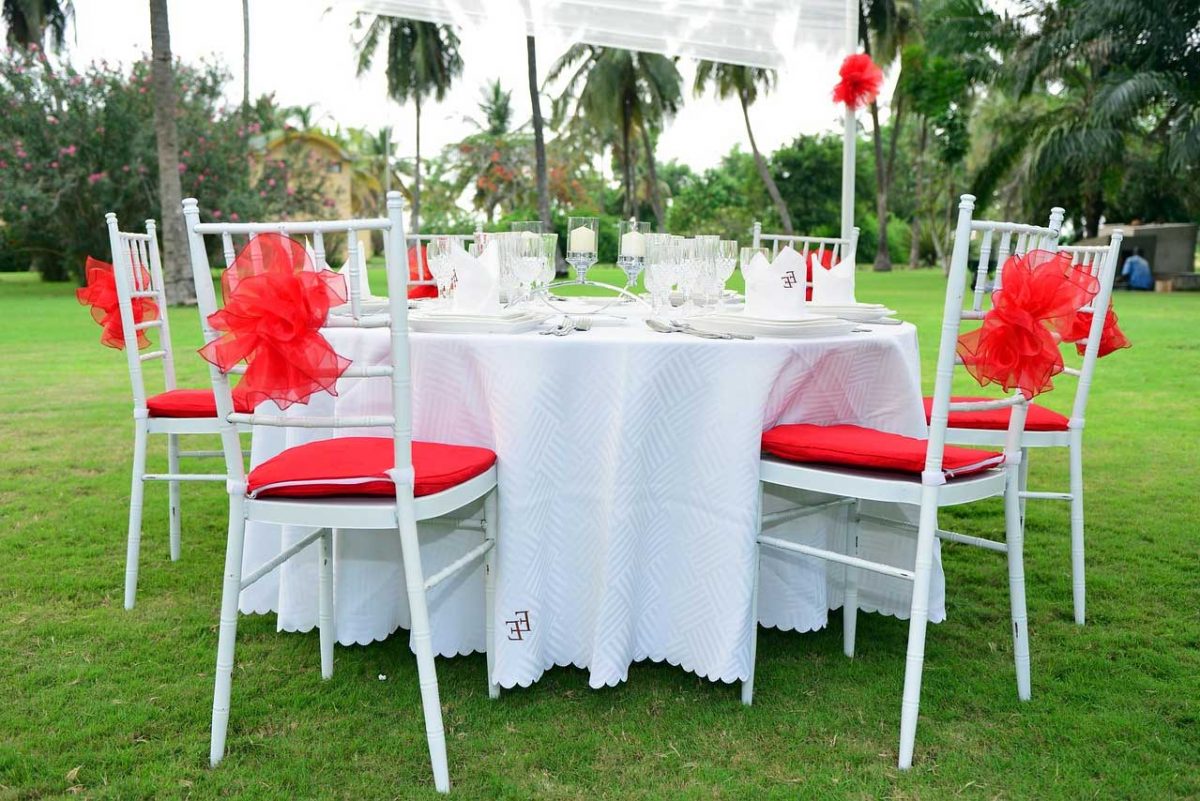 Cheap Tablecloths for Wedding to Match with The Theme You’ve Picked | Table Covers Depot