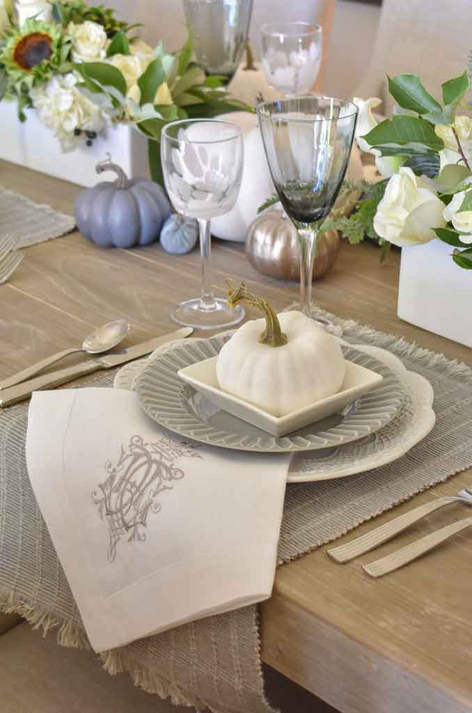 Wedding Napkin Ideas That Will Enhance Your Reception Table Decoration | Table Covers Depot