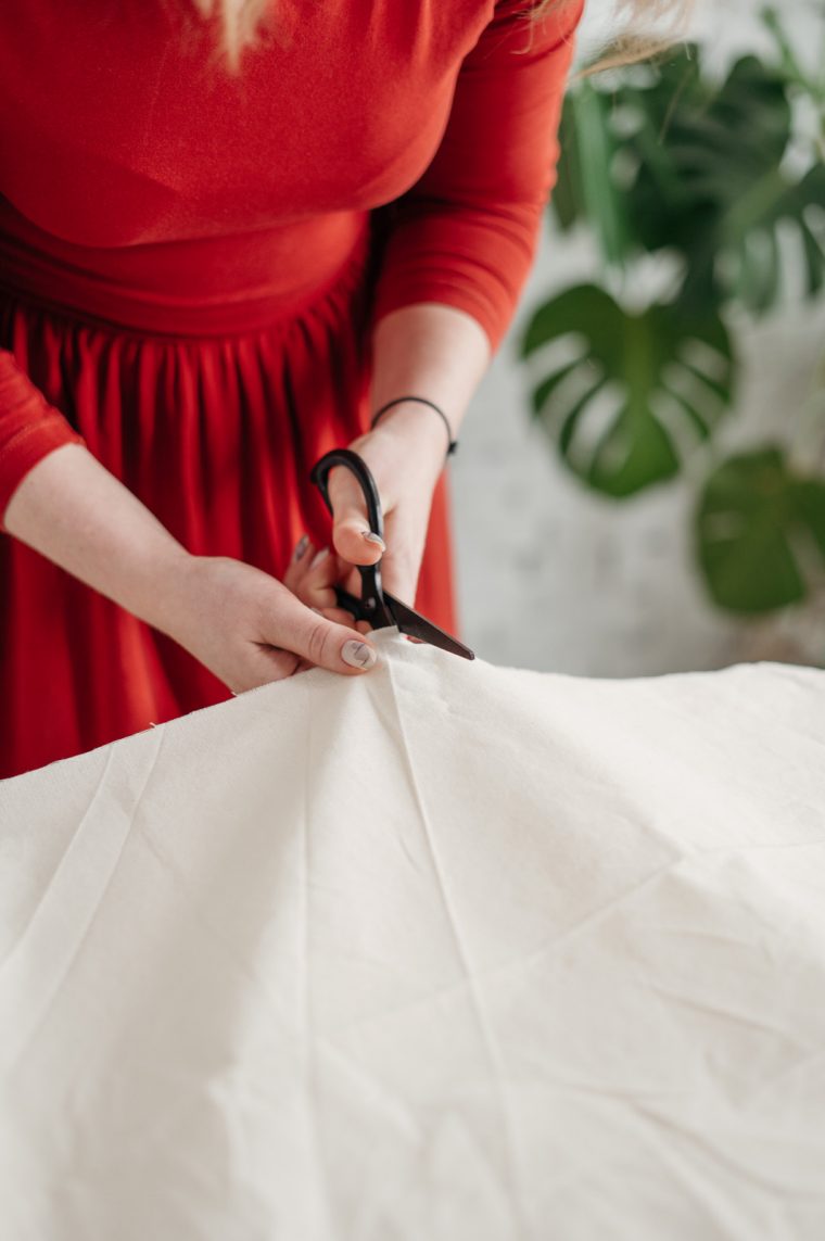 Make Your Own 90 Inch Round Table Linens In 3 Steps