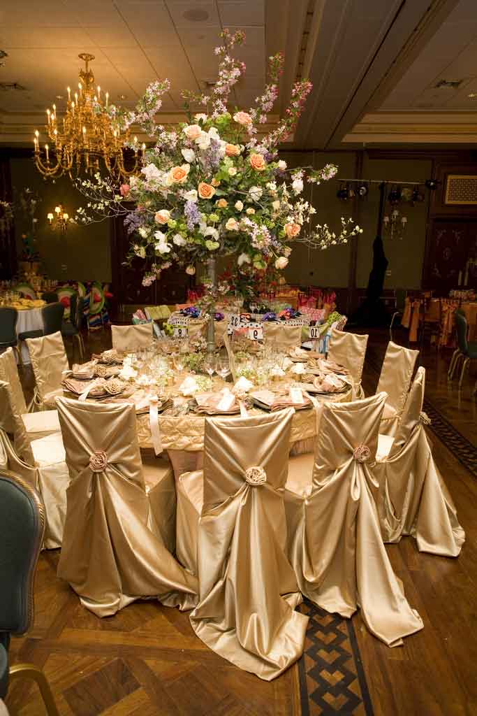 Choosing the Right Bulk Tablecloths for Weddings | Table Covers Depot
