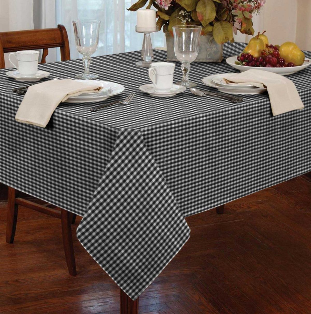 Elegant Table Décor Ideas With Oval Hemstitch Tablecloth To Beautify Your Dining | Table Covers Depot