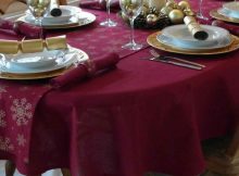 Get to Know Best Material of Oval Christmas Tablecloth for Your Dining Table | Table Covers Depot