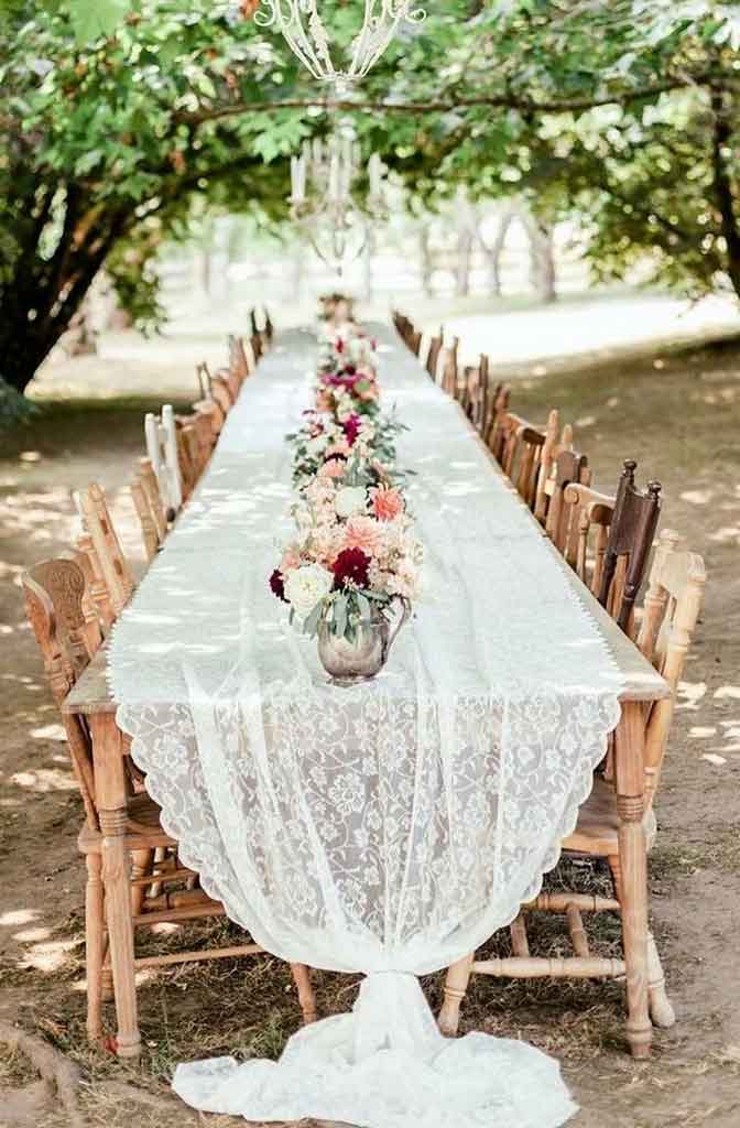 Rustic Wedding Tablecloth Decoration Ideas to Bring Country Vibe