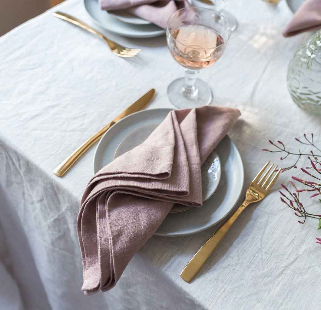 Top 5 table cover ideas for wedding using Linens | Table Covers Depot