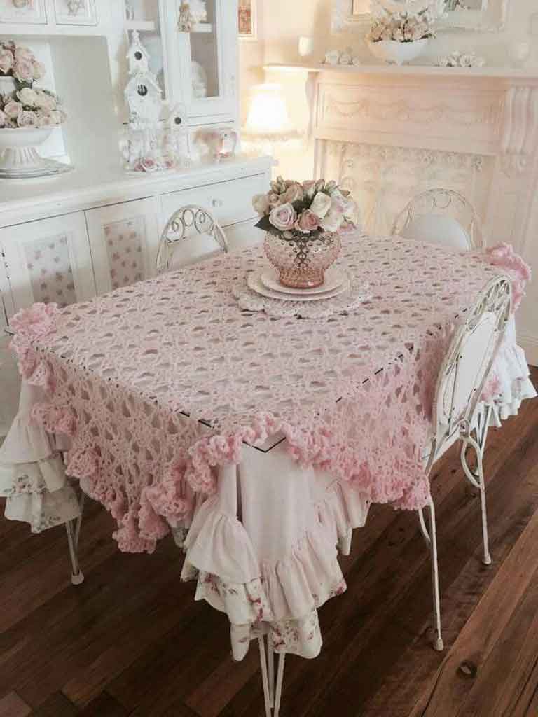 5 Inexpensive Tablecloths Ideas For Your Perfect Dinner Experience | Table Covers Depot