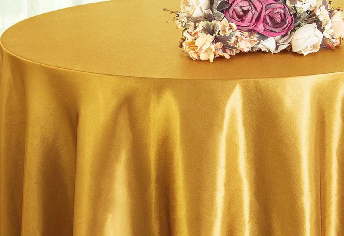 5 Best Gold Round Tablecloth That Will Enhance your Dinner Party