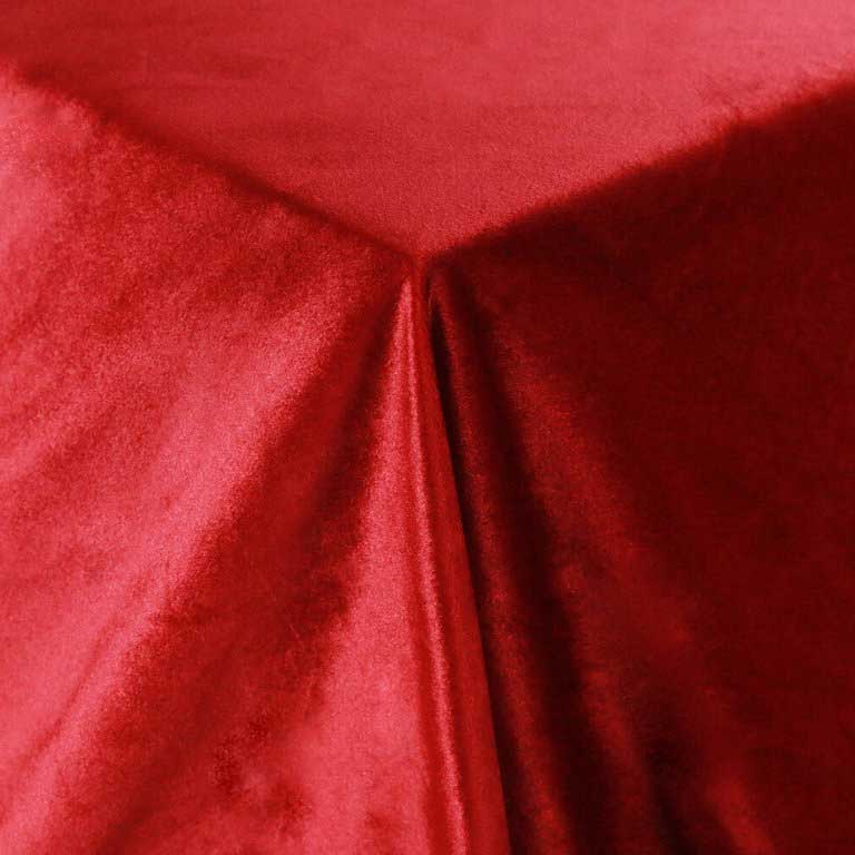 5 Benefits of Using Red Velvet Tablecloth You Should Consider
