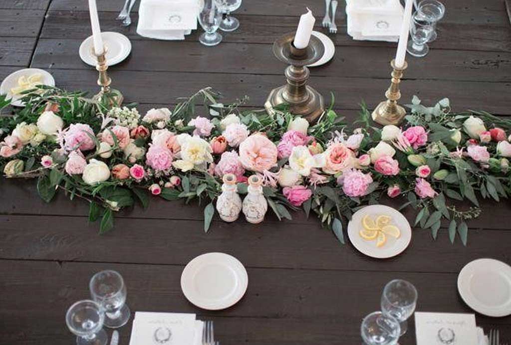 The Best Flower Runner for Wedding Celebration That You Need to Consider
