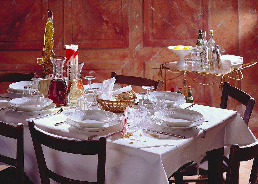 An Overview of a Proper Italian Table Setting and Table Manners
