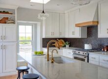 Create Your Elegant Home: 6 Elegant Kitchen Backsplash Ideas